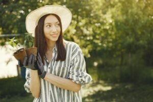10 Minutes of Gardening Per Day Can Help You Live Longer And Happier – Here’s Why