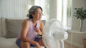 Dealing with Hot and Cold Flushes: Advice for Menopausal Women