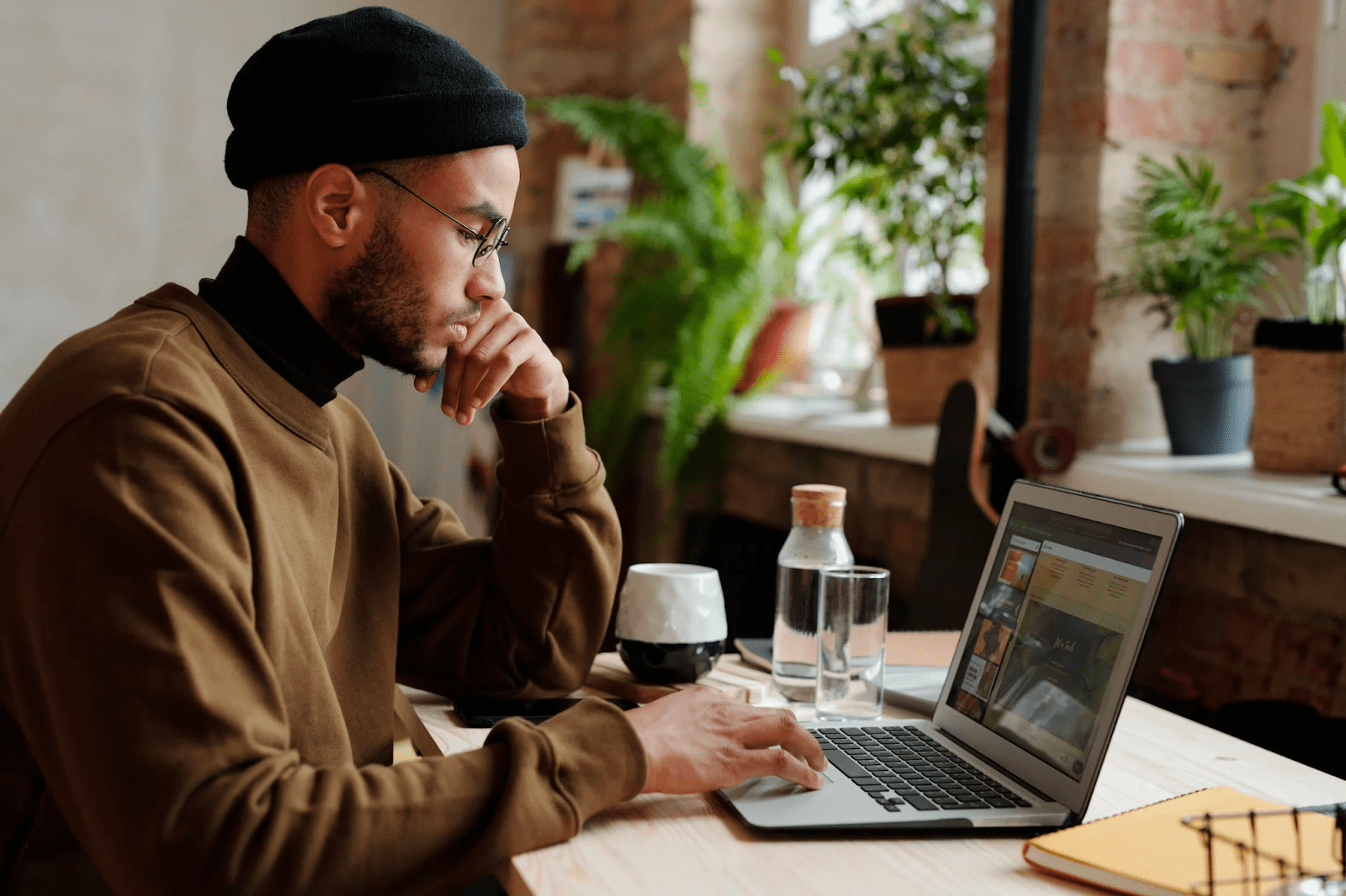 Nearly Three in 10 Employees Plan to do Freelance Work in the Next ...