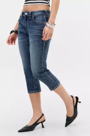 The 2000s-Inspired Trousers Everyone’s Wearing