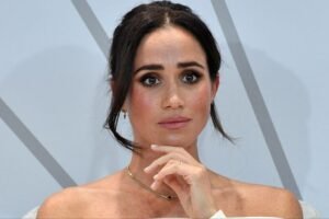 A 7-Step Guide to Recreating Meghan Markle’s Signature Makeup Style