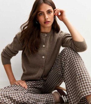 Searches for Capsule Wardrobe are Up: Here are the 5 Items You NEED this Autumn